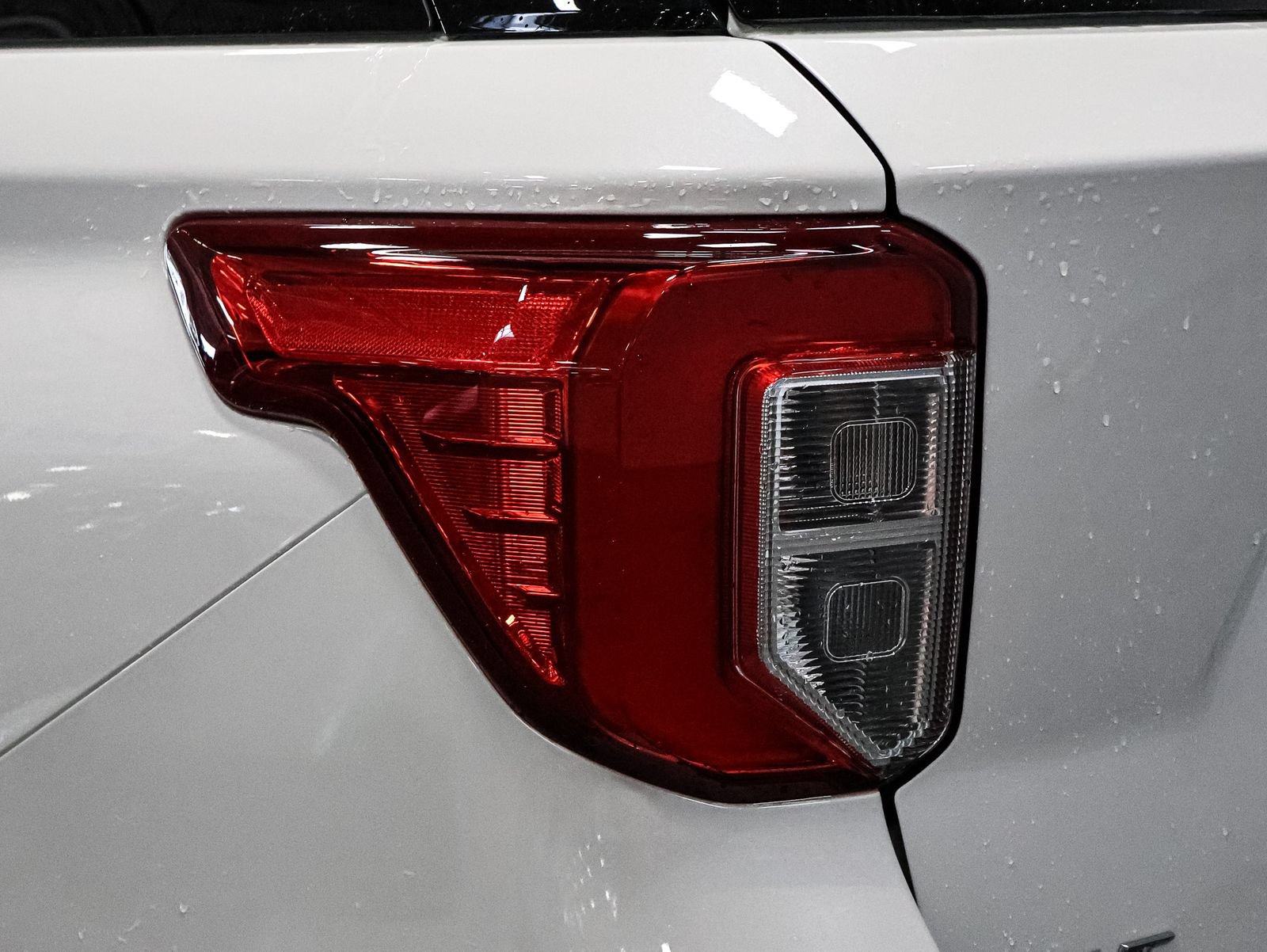Certified 2023 Ford Explorer XLT w/ Equipment Group 202A AWD/4WD image 15