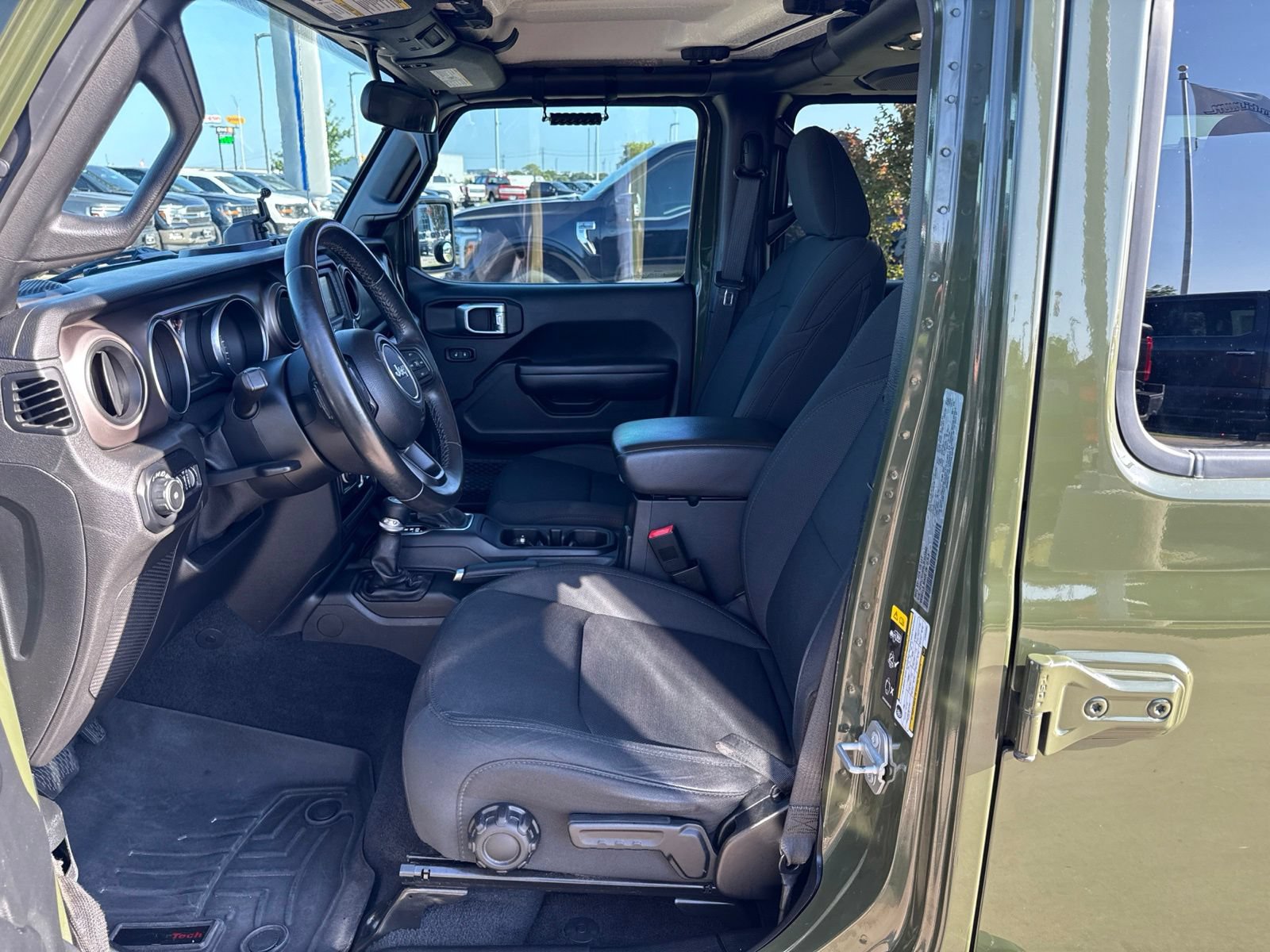 Used 2020 Jeep Wrangler Unlimited Sport S AWD/4WD image 18