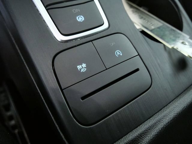 Certified 2025 Ford Escape Active AWD/4WD image 31