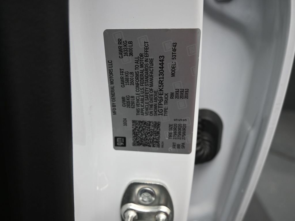 Used 2024 GMC Canyon Denali image 22