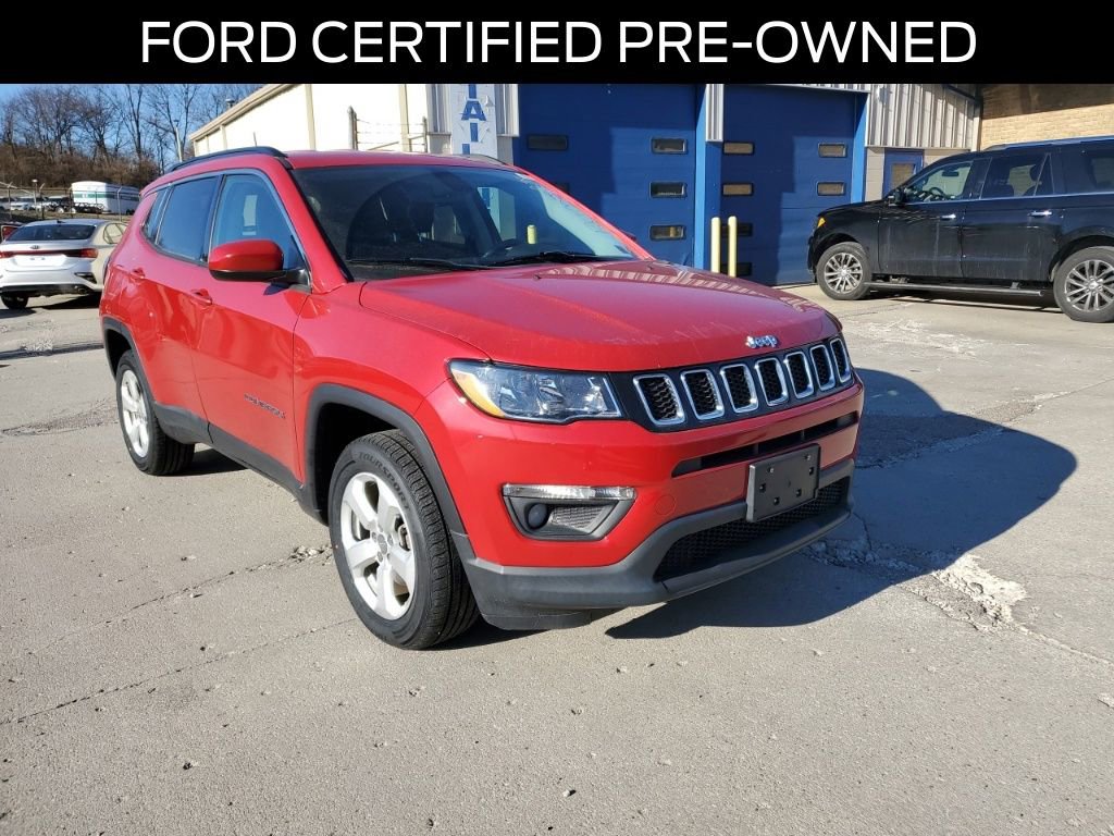 Used 2019 Jeep Compass Latitude w/ Cold Weather Group image 2