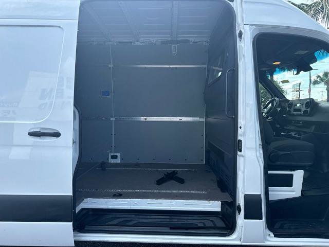 Used 2024 Mercedes-Benz Sprinter 2500 image 20