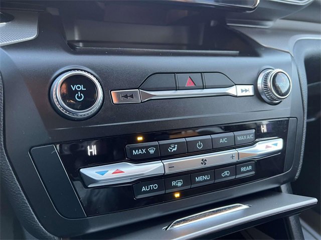 Certified 2020 Ford Explorer XLT w/ Class III Trailer Tow Package image 21