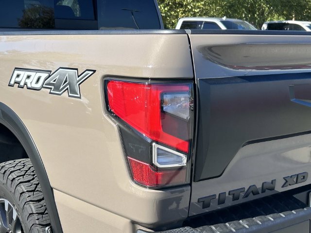 Used 2023 Nissan Titan PRO-4X w/ Pro-4x Convenience Package AWD/4WD image 12