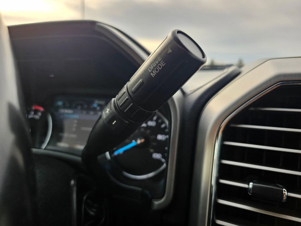 Certified 2021 Ford F350 Platinum w/ Tremor Off-Road Package image 23