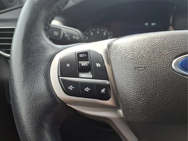 Certified 2022 Ford Explorer XLT w/ Equipment Group 202A AWD/4WD image 15