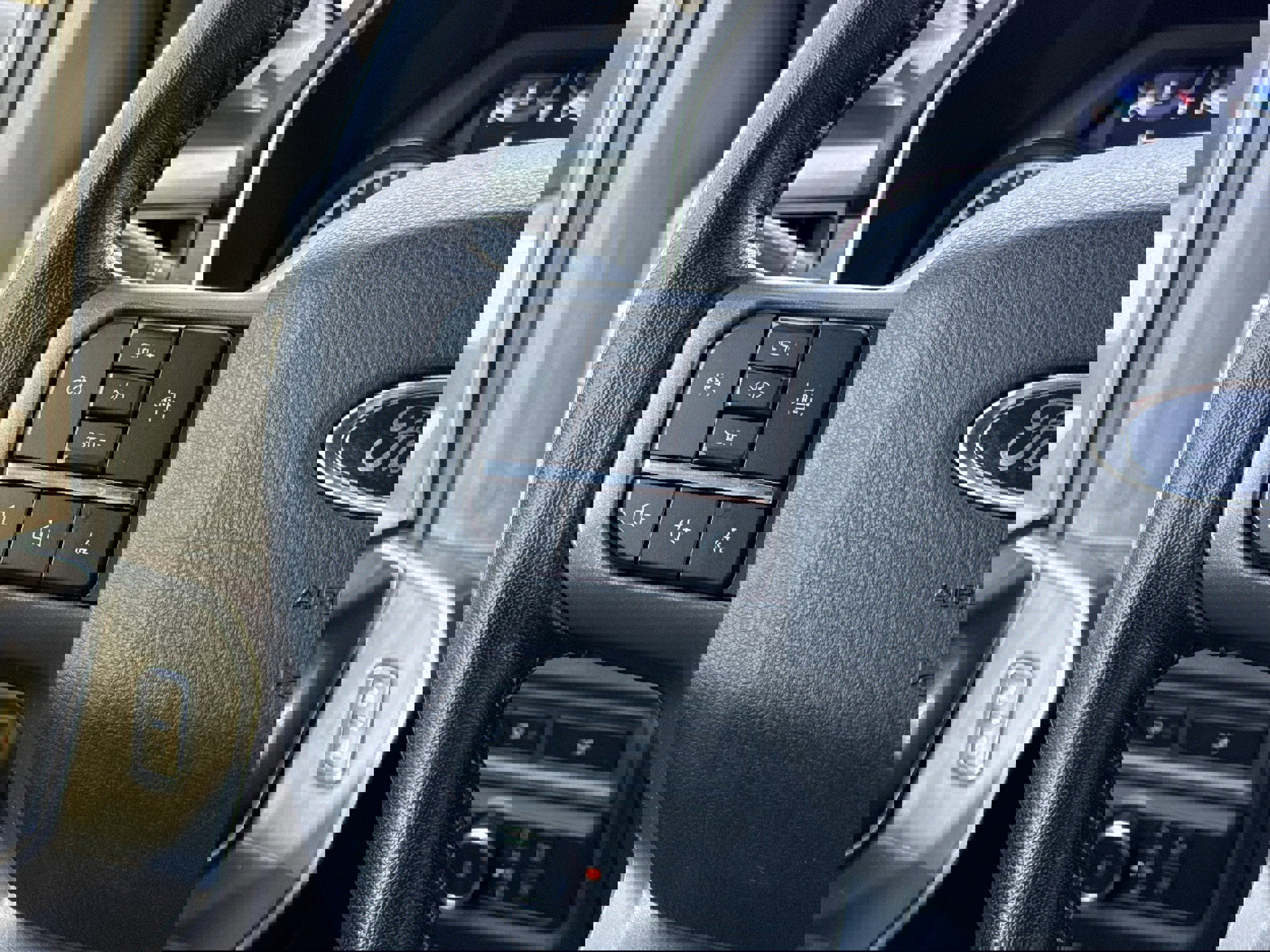 Certified 2022 Ford F150 XLT w/ Equipment Group 302A High image 17