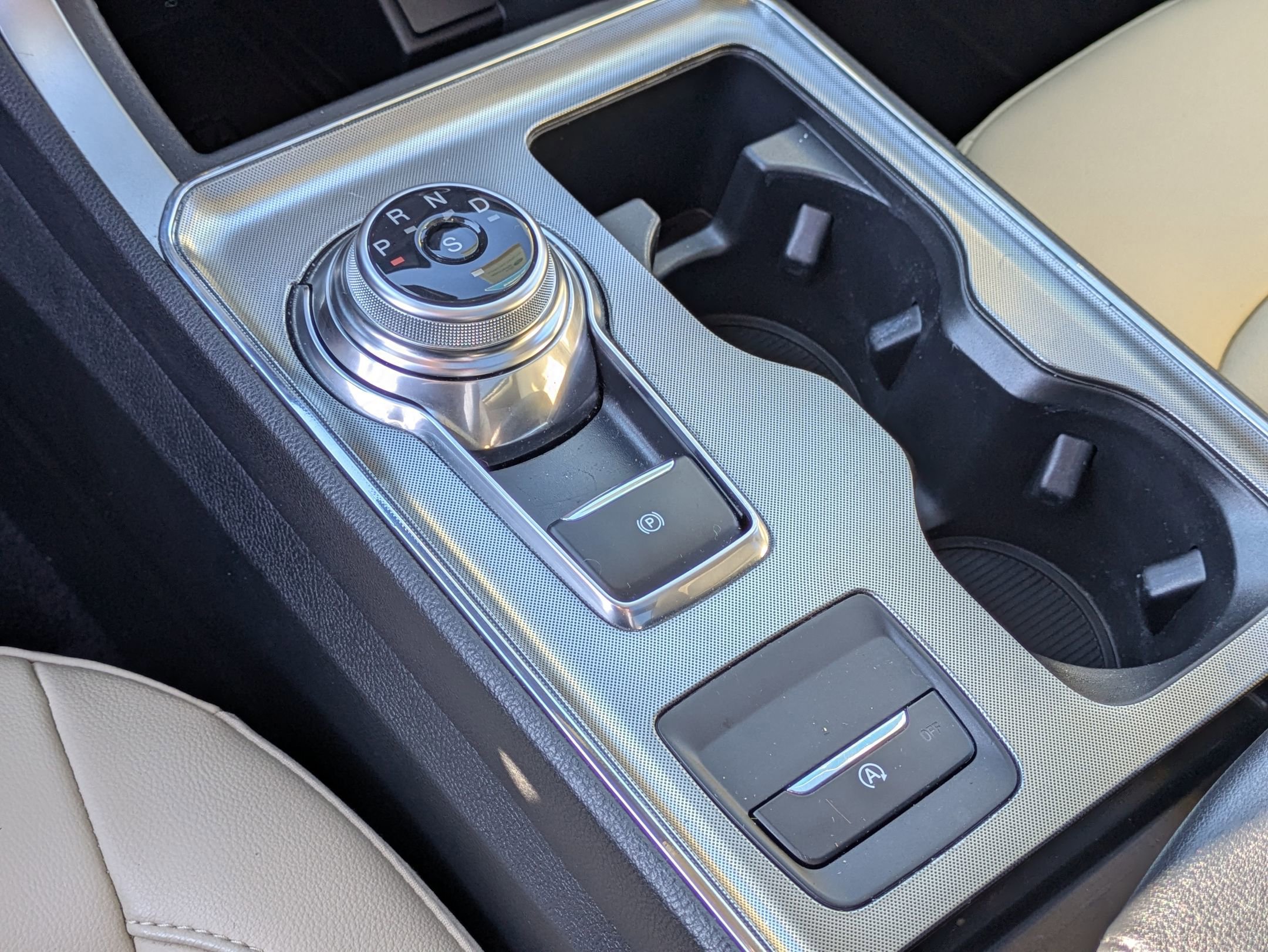 Certified 2022 Ford Edge SEL w/ Convenience Package image 26