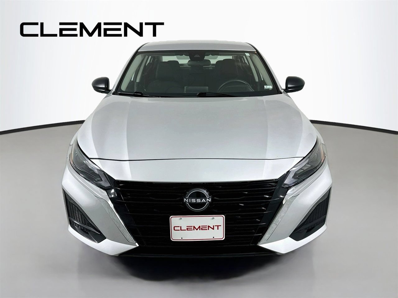 Used 2025 Nissan Altima 2.5 SV FWD image 3