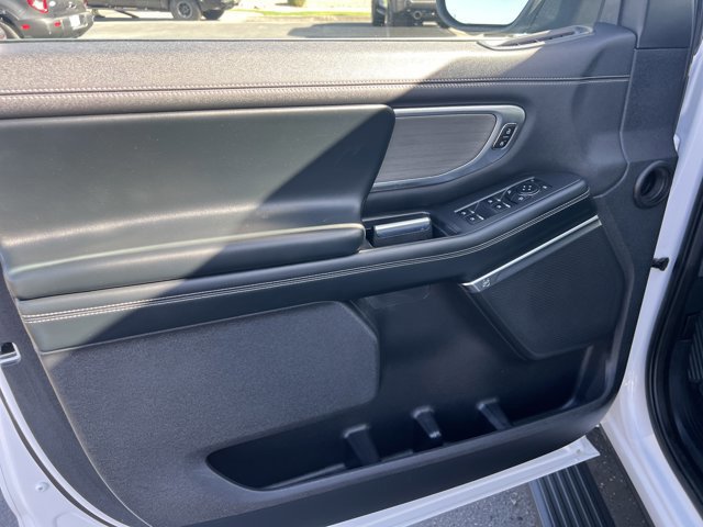 Certified 2025 Ford Expedition Platinum w/ Driver's Package image 12