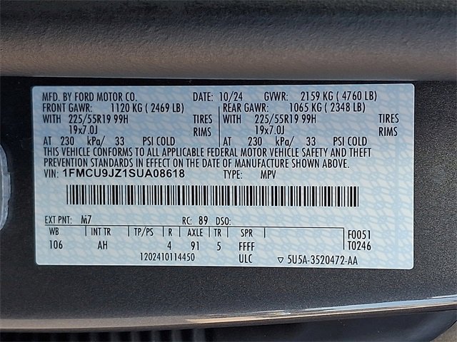 Certified 2025 Ford Escape Platinum w/ Premium Technology Package image 29