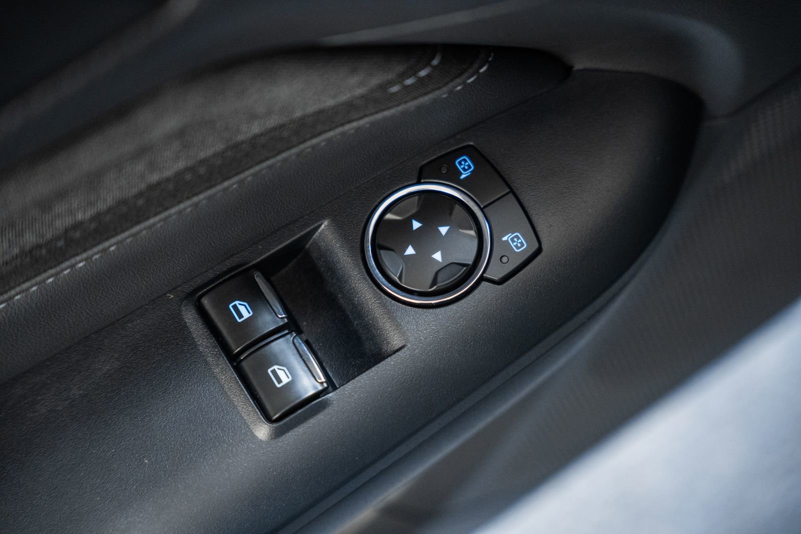 Certified 2025 Ford Mustang Coupe image 39