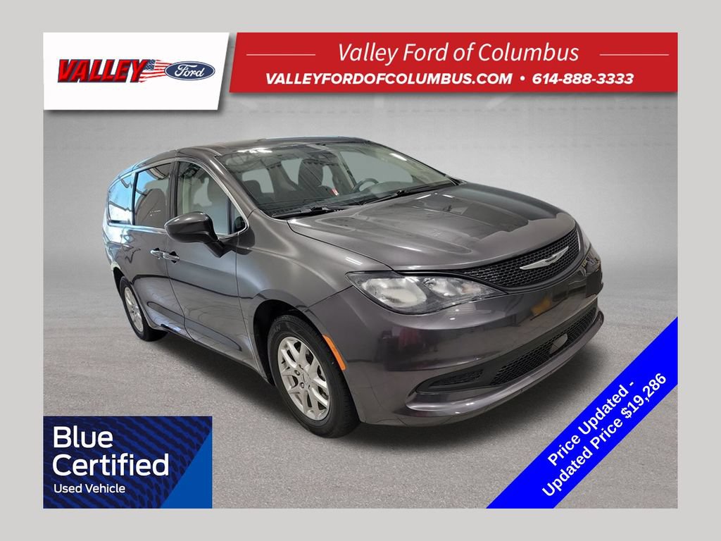 Used 2023 Chrysler Voyager LX FWD image 1