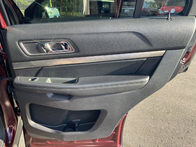 Certified 2019 Ford Explorer XLT w/ Equipment Group 202A FWD image 14