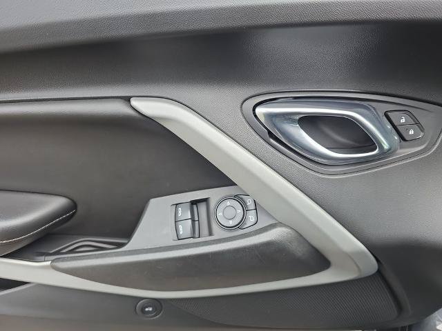 Used 2018 Chevrolet Camaro SS RWD image 20