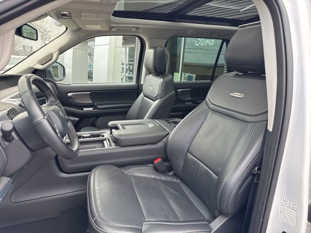 Certified 2025 Ford Expedition Max Platinum image 18