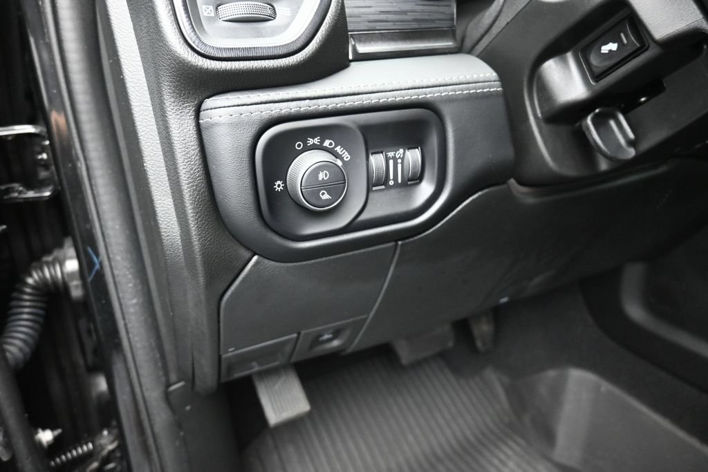 Used 2024 RAM 2500 Rebel w/ Towing Technology Group AWD/4WD image 13