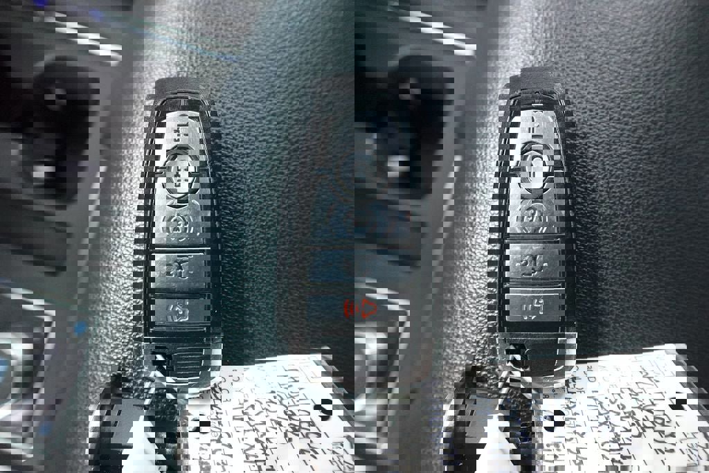 Certified 2023 Ford Expedition Max XLT image 21