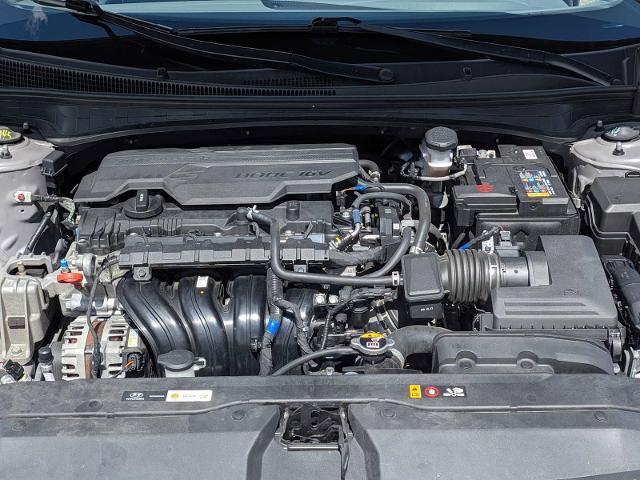 Used 2024 Hyundai Elantra SEL FWD image 13