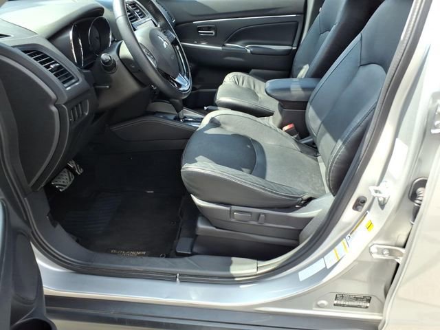 Used 2018 Mitsubishi Outlander Sport SEL image 15
