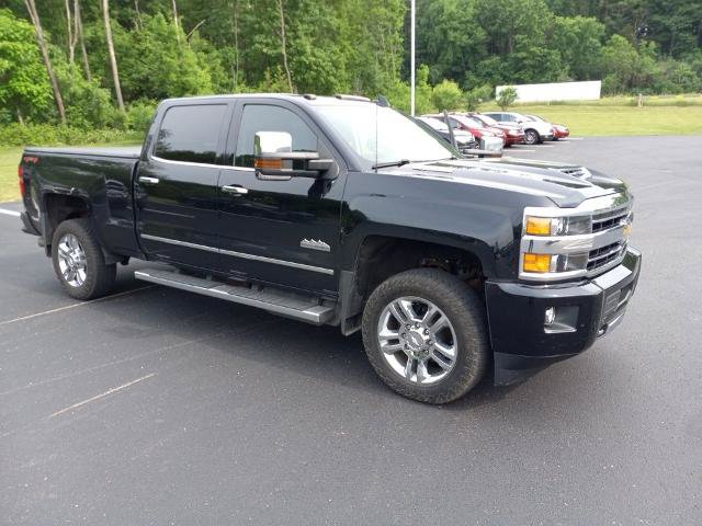 Used 2019 Chevrolet Silverado 2500 High Country w/ Duramax Plus Package AWD/4WD image 2