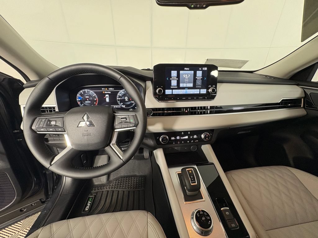 Used 2024 Mitsubishi Outlander SEL FWD image 5