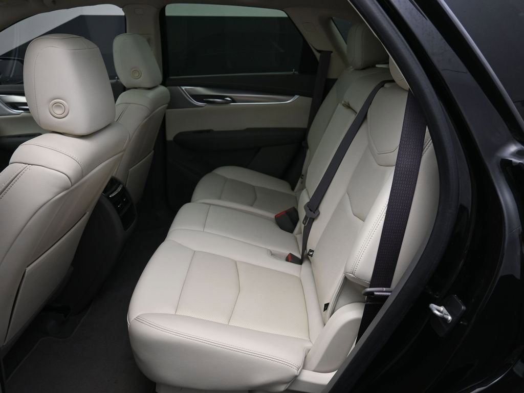 Used 2023 Cadillac XT5 Premium Luxury w/ LPO, Floor Liner Package FWD image 7