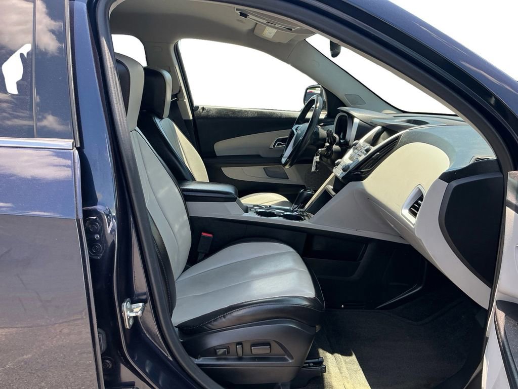 Used 2017 Chevrolet Equinox Premier w/ Enhanced Convenience Package FWD image 22