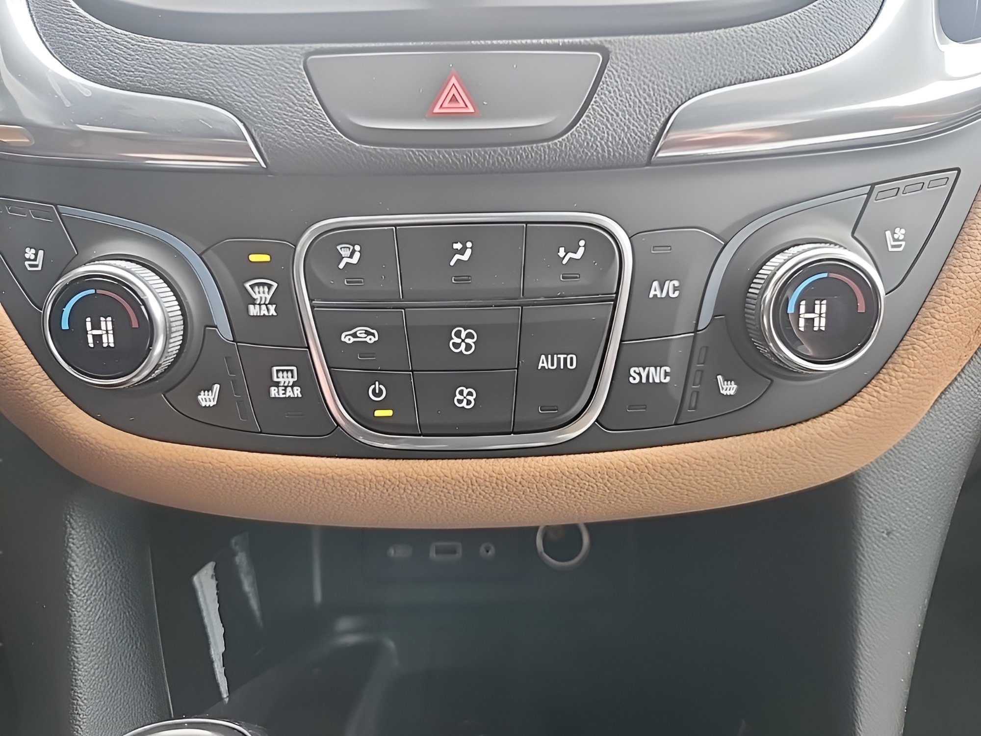 Used 2020 Chevrolet Equinox Premier image 21