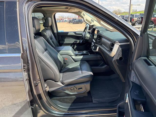 Certified 2023 Ford Expedition XLT image 13