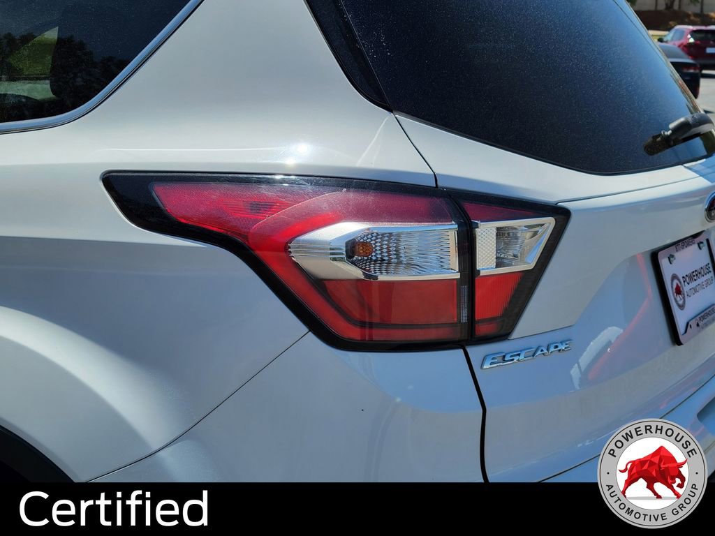 Certified 2017 Ford Escape SE w/ Equipment Group 201A image 13
