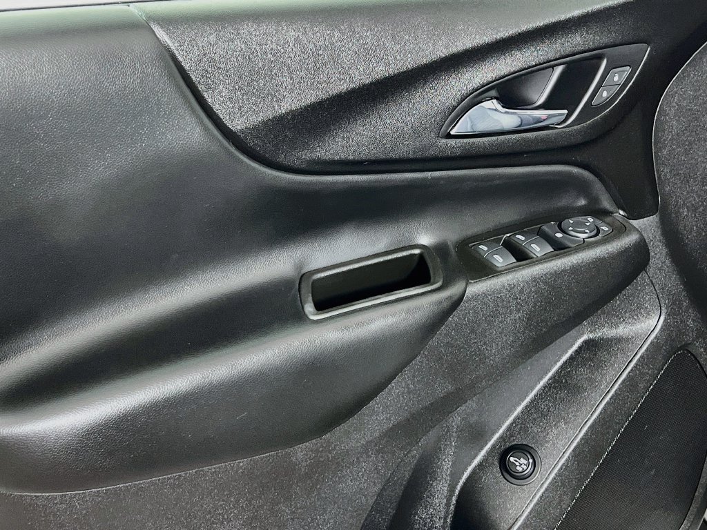 Used 2020 Chevrolet Equinox LT AWD/4WD image 22