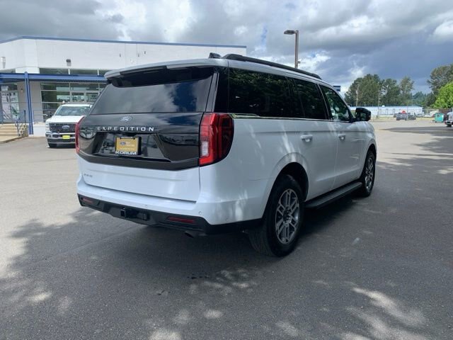 Certified 2025 Ford Expedition Active AWD/4WD image 10