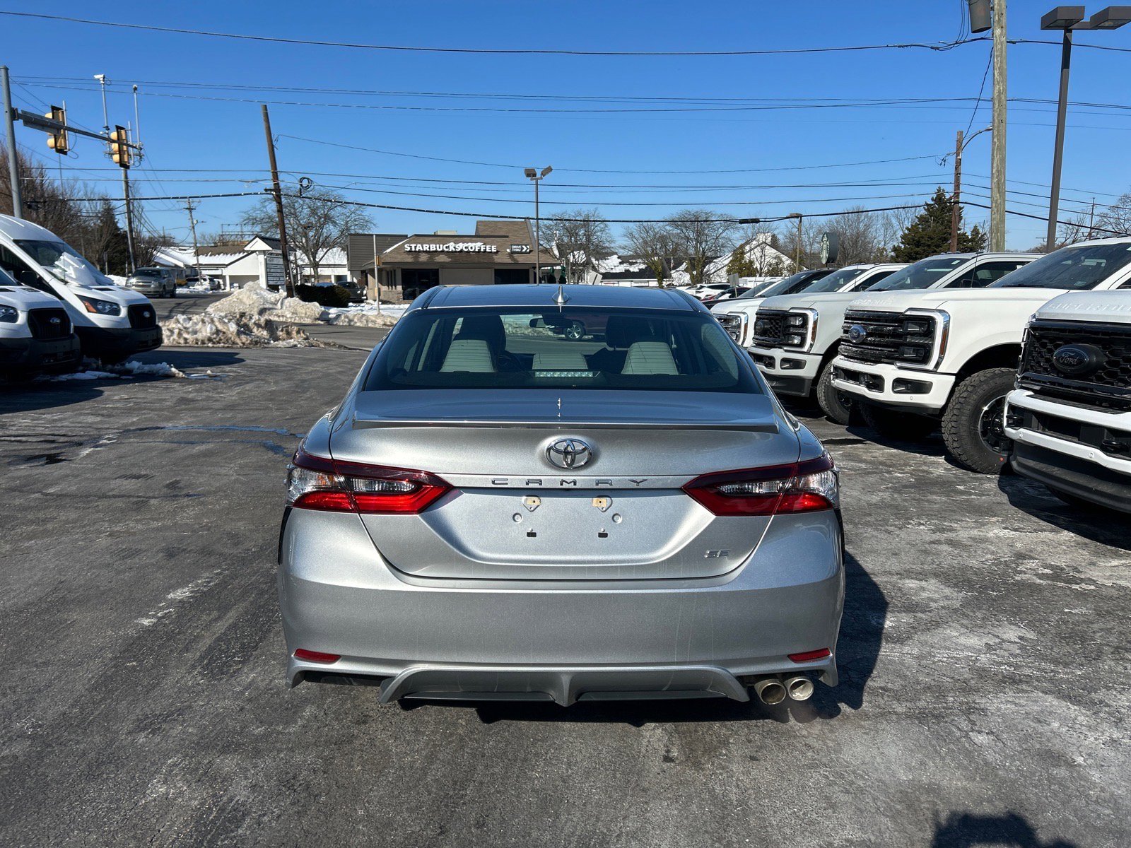 Used 2022 Toyota Camry SE image 13