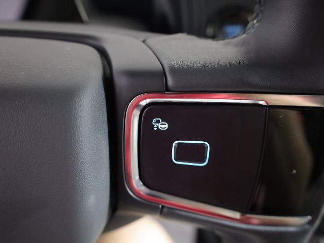 Certified 2025 Ford Expedition Active AWD/4WD image 17