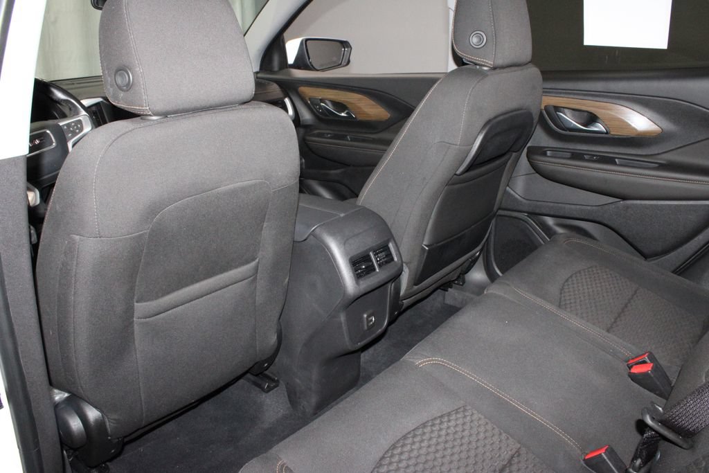 Used 2020 GMC Terrain SLE w/ Elevation Edition FWD image 21