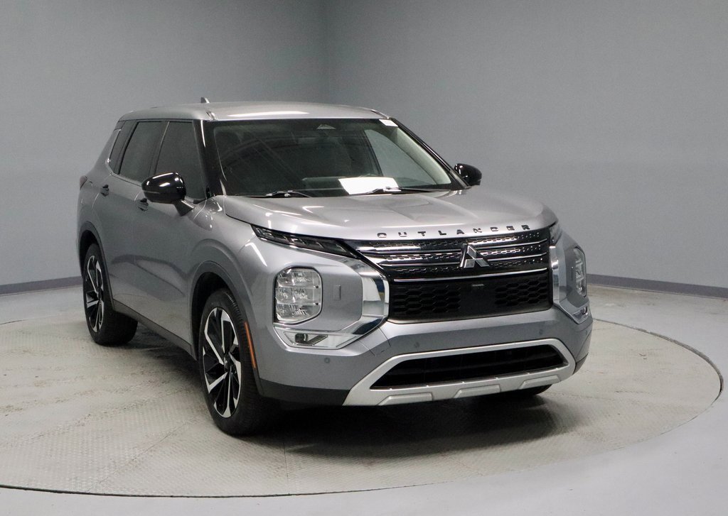 Used 2022 Mitsubishi Outlander SE