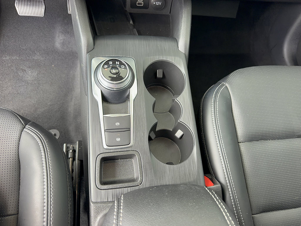 Certified 2024 Ford Escape Platinum AWD/4WD image 23