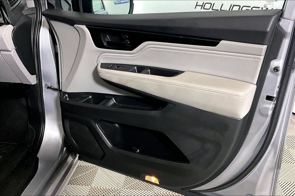 Used 2022 Honda Odyssey Touring image 19
