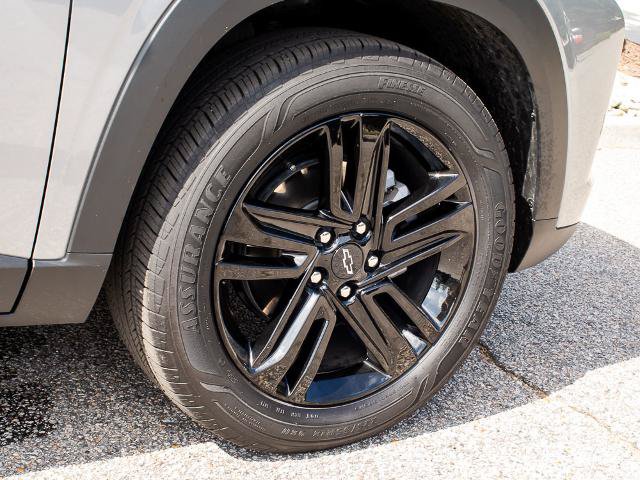 Used 2025 Chevrolet Trax ACTIV FWD image 8