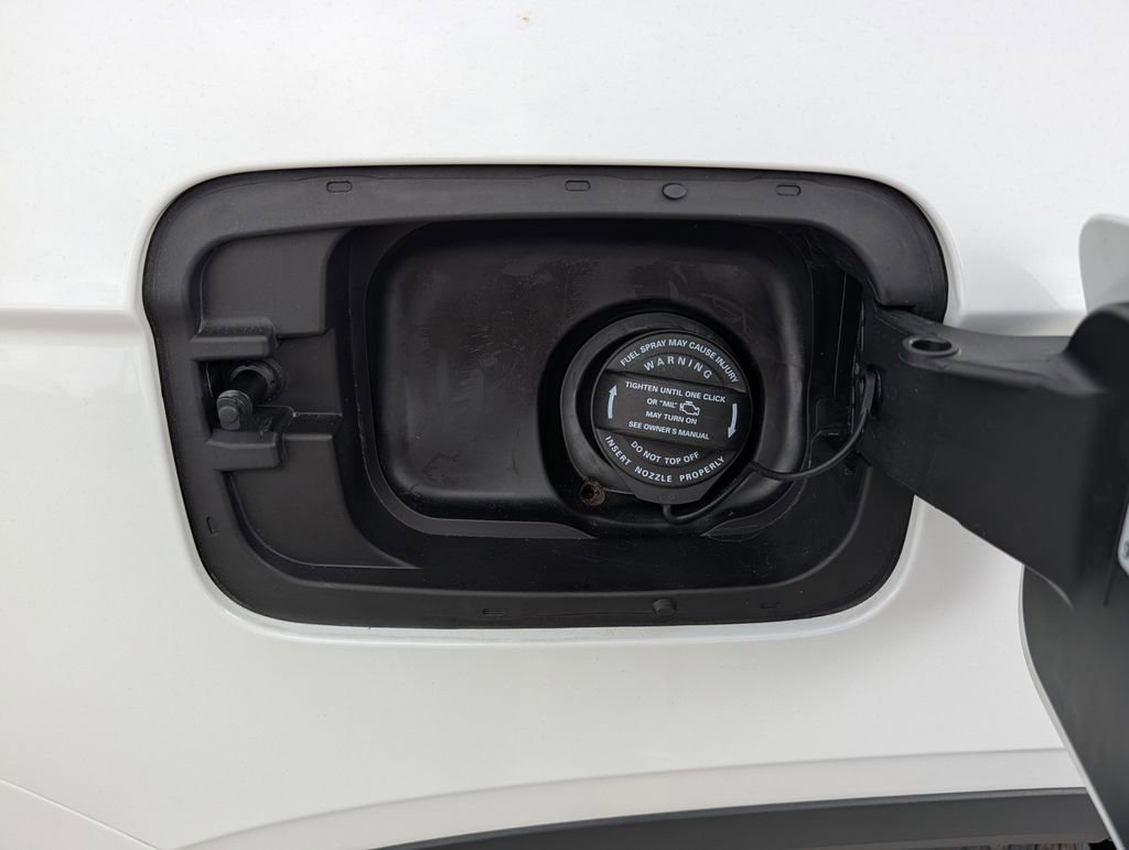 Used 2023 Volkswagen Taos SE AWD/4WD image 35