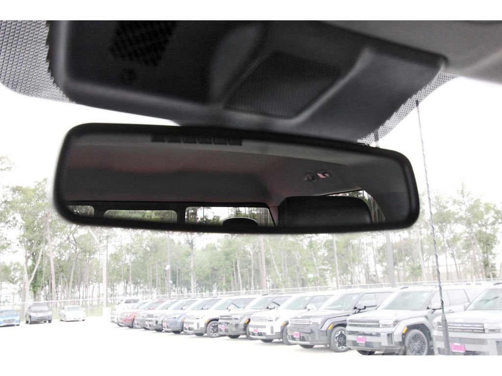 Certified 2023 Ford F250 Lariat w/ Sport Appearance Package AWD/4WD image 25