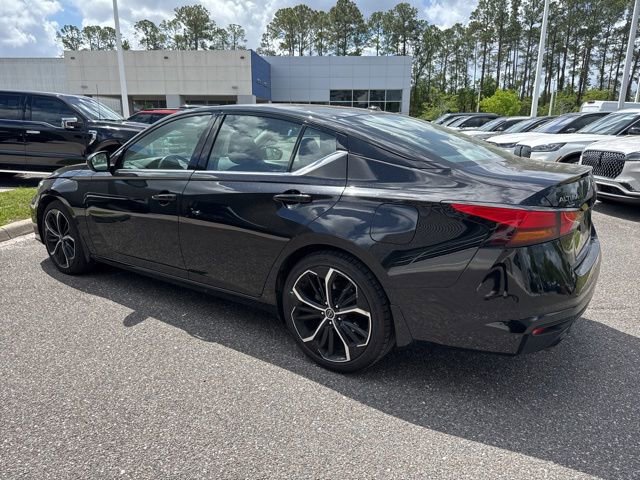 Used 2024 Nissan Altima 2.5 SR image 8