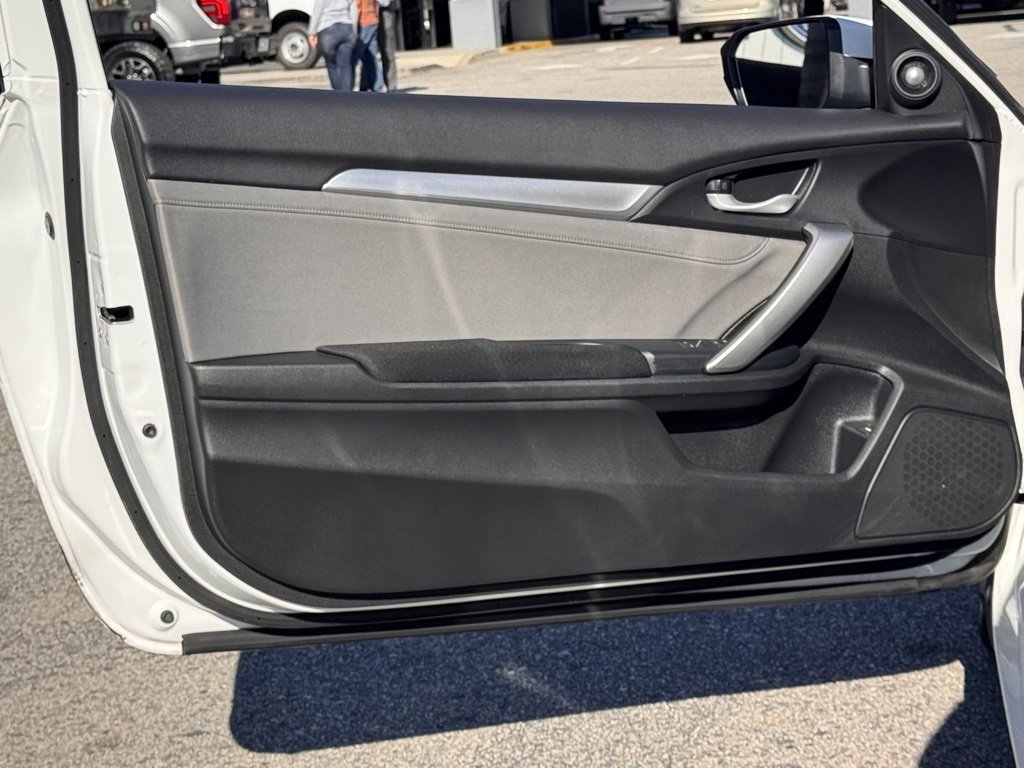 Used 2018 Honda Civic EX-T image 15