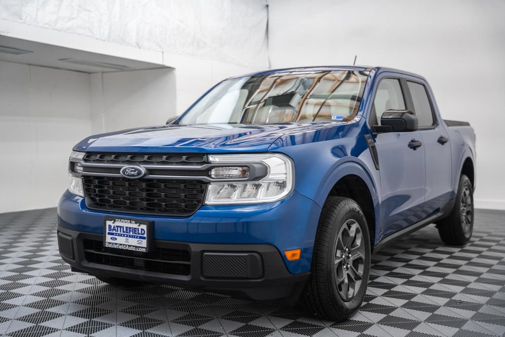 Certified 2024 Ford Maverick XLT w/ XLT Luxury Package FWD image 3