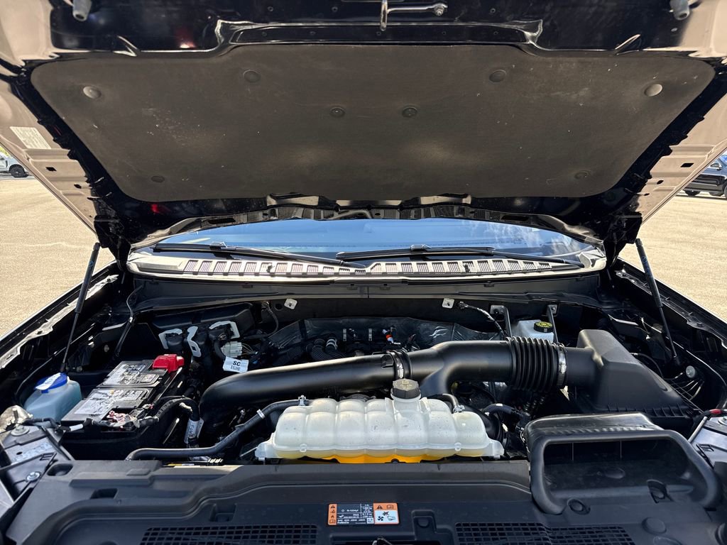 Certified 2025 Ford Expedition Active image 32