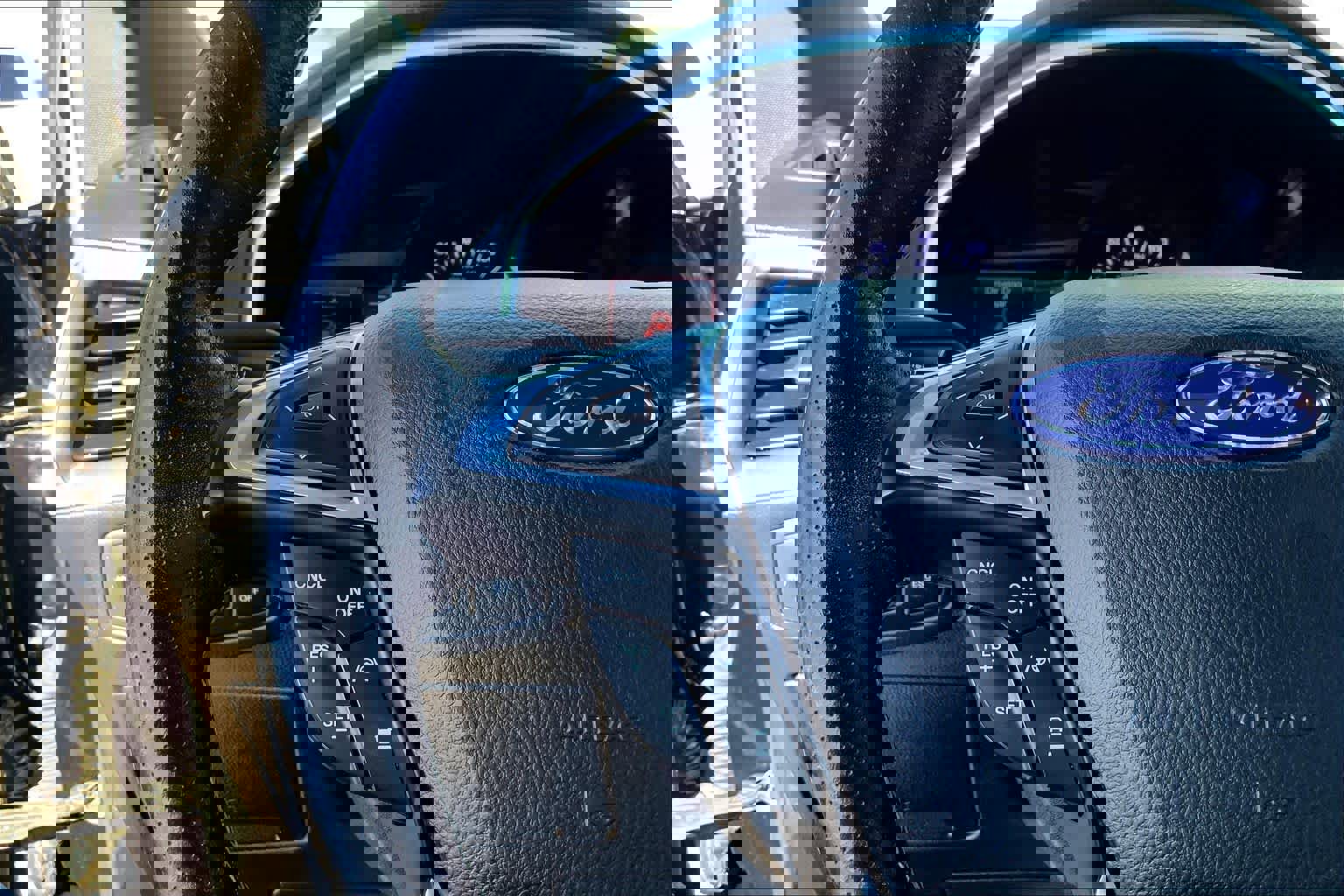 Certified 2020 Ford Edge ST w/ Cold Weather Package image 23