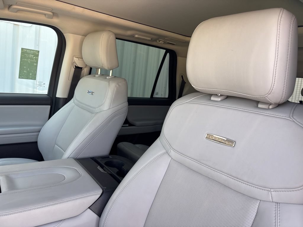 Certified 2025 Ford Expedition Max Platinum w/ Driver's Package AWD/4WD image 25