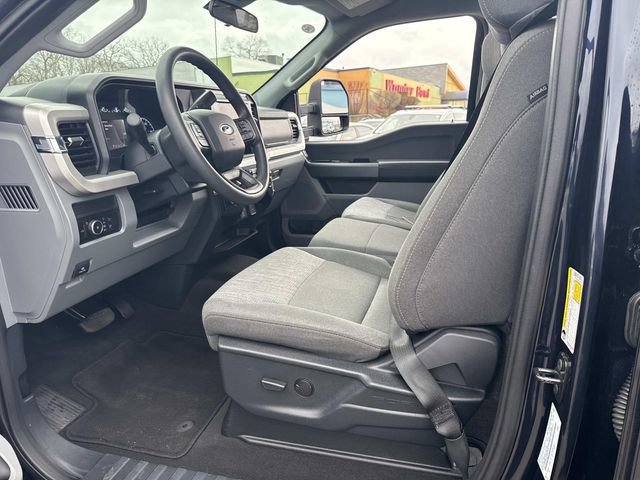Certified 2025 Ford F250 XLT w/ Snow Plow Prep Package AWD/4WD image 17