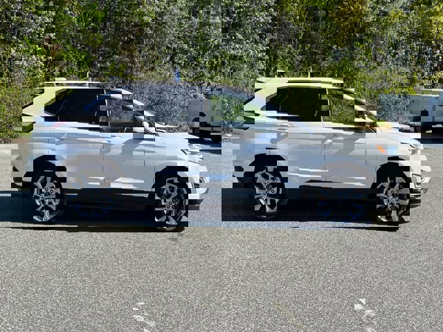 Certified 2017 Ford Edge Titanium w/ Equipment Group 301A image 3